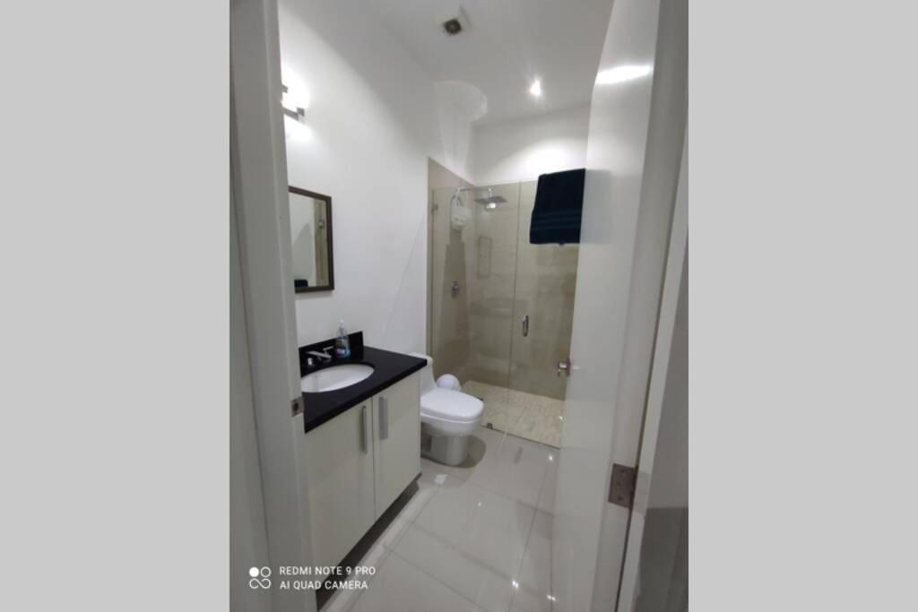 Condominio Torre Eme Frente Al Malecon Vista A La Ciudad Con Alberca Y Algo Al Mar Gimnacio 마사틀란 외부 사진