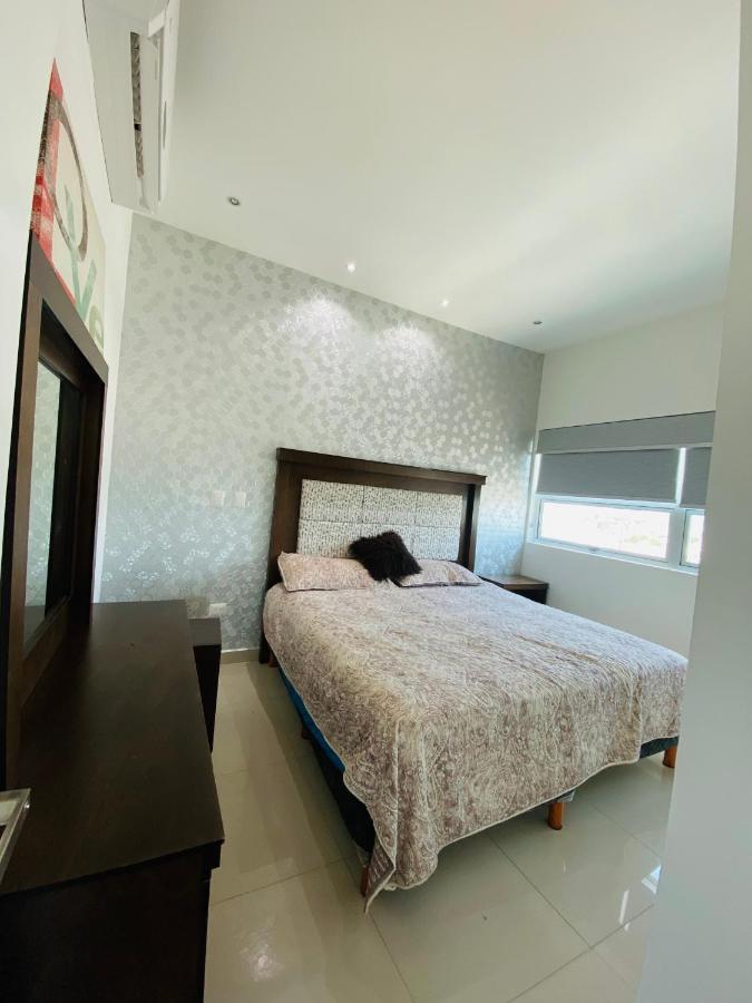 Condominio Torre Eme Frente Al Malecon Vista A La Ciudad Con Alberca Y Algo Al Mar Gimnacio 마사틀란 외부 사진